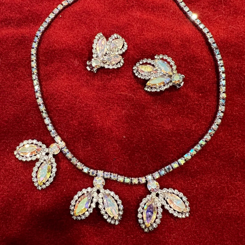 Weiss vintage necklace and matching earrings